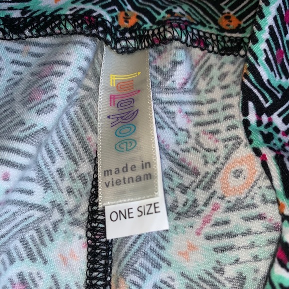 LuLaRoe One Size Leggings - Picture 4 of 7